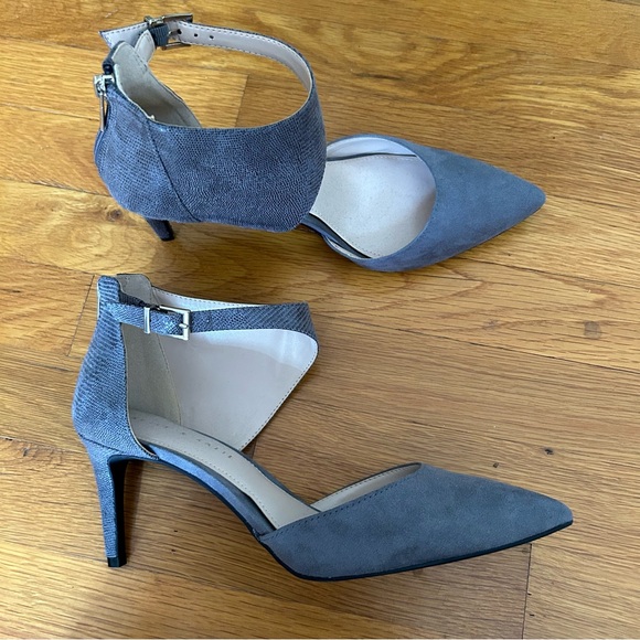 Kelly & Katie Marsia One Side Longer Gray Animal Snakeskin Suede Heels 9.5 M - Picture 2 of 7